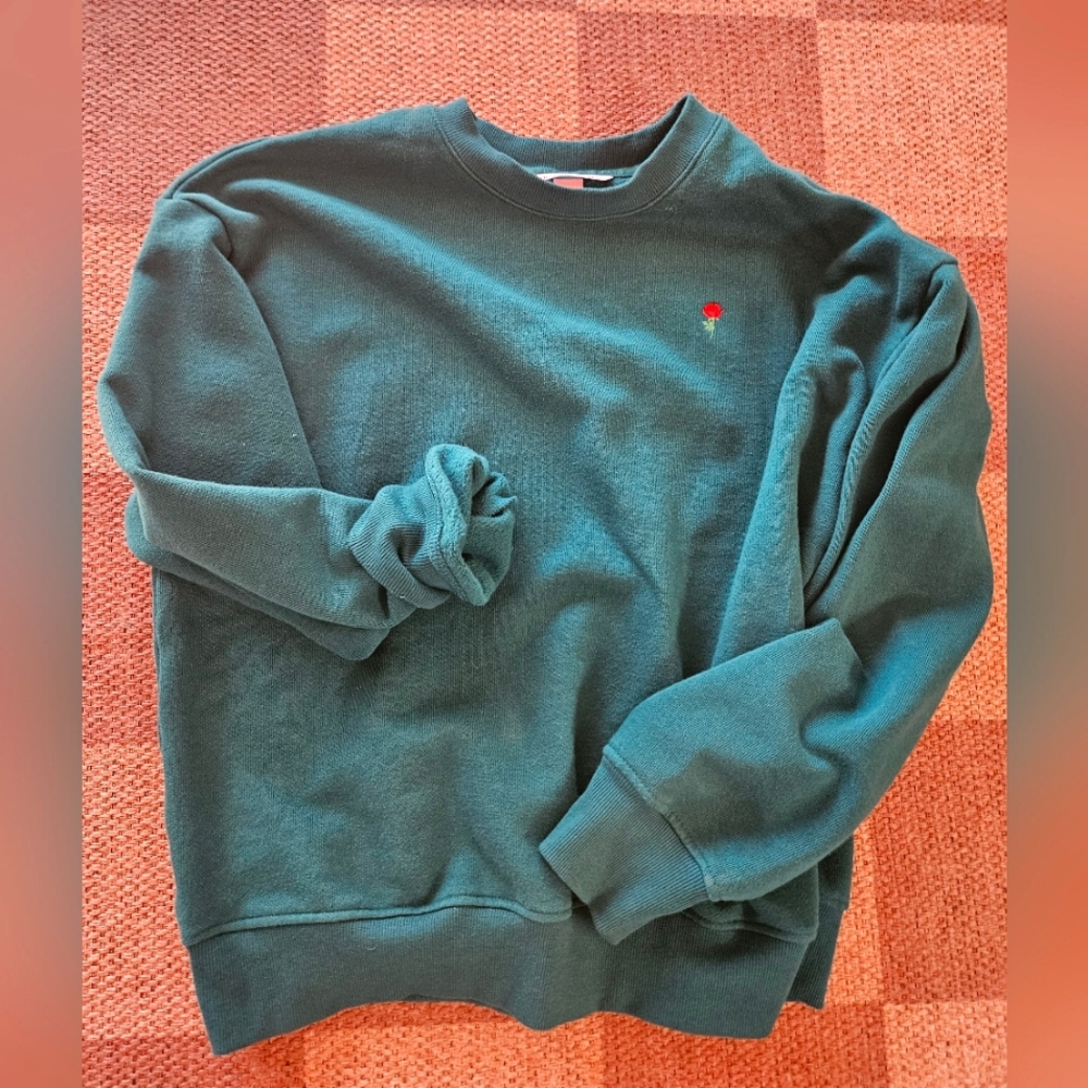 Pink Victoria's secret campus crewneck 🌹💚 size M